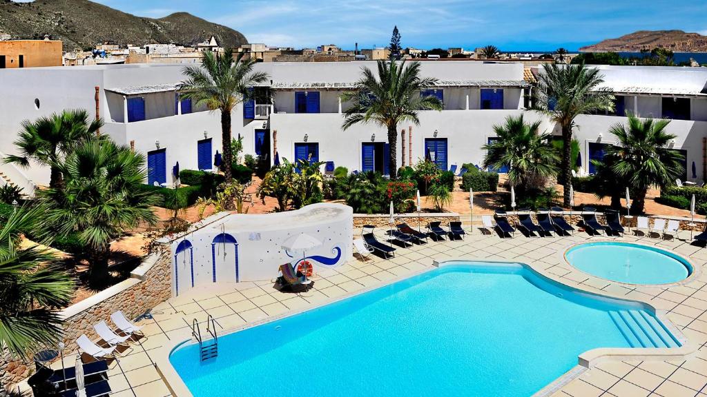 Resort Cala la Luna2