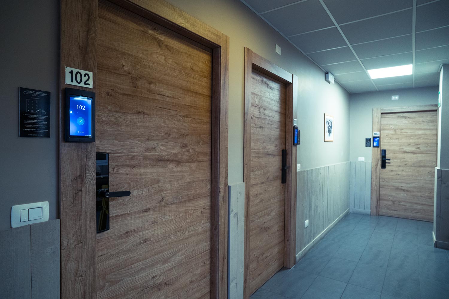 accesso-smart-locali-07